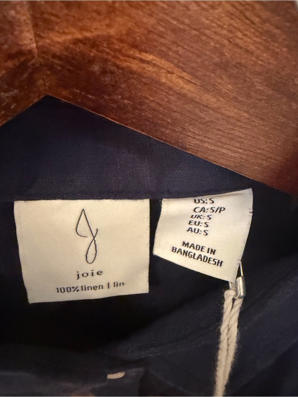 Joie 100% Linen Navy Button Front Collared Shirt Blouse NWT Size Small - Picture 3 of 6